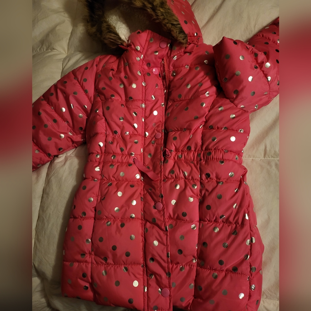 Members mark size 7 girls puffy jacket.